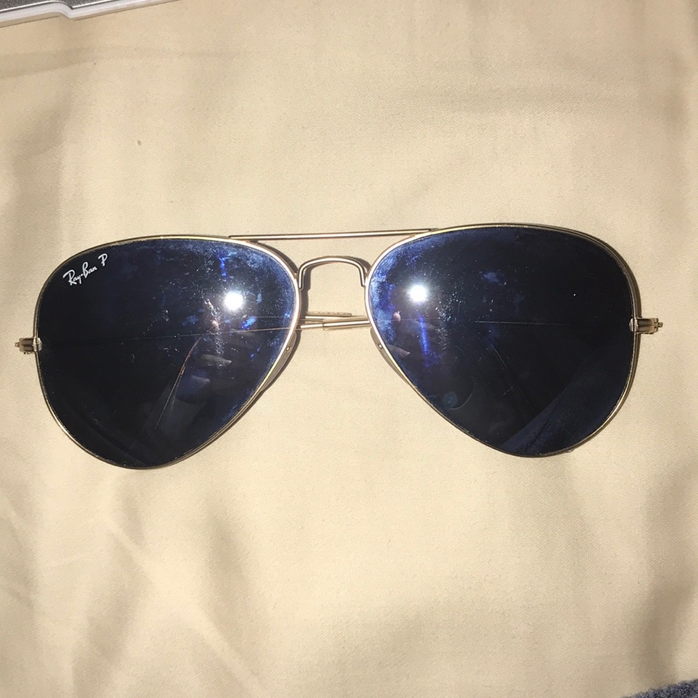 mirrored aviator sunglasses